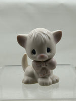 Animal Figurines: Cat With Bow Tie