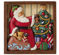 Santa Decorating Tree Plaque